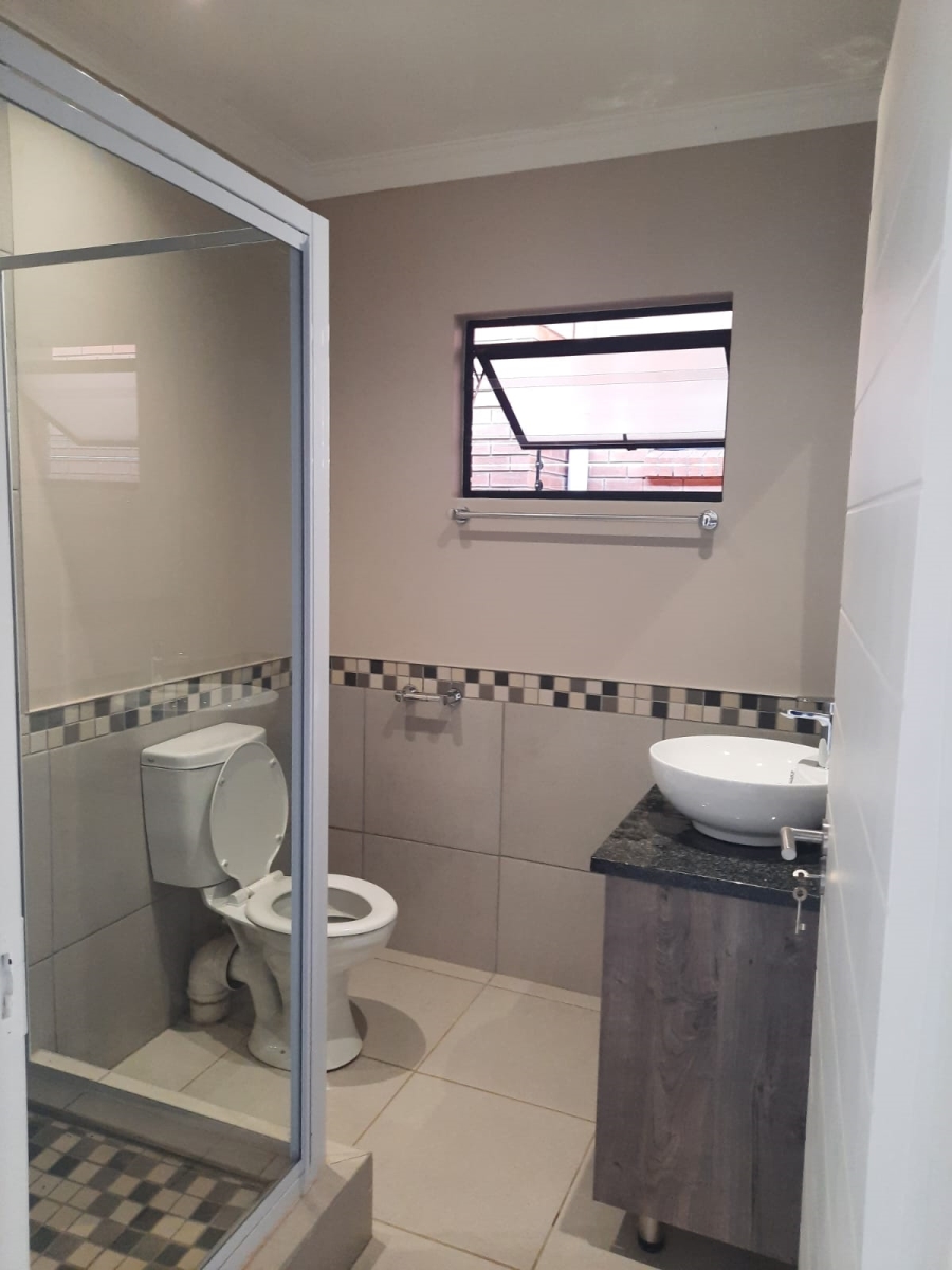 To Let 3 Bedroom Property for Rent in Langenhovenpark Free State